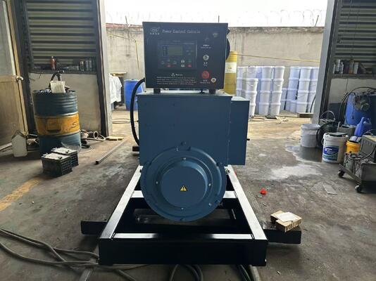 Dobra cena. Niezawodny 200KW / 250KVA otwarty typ Diesel GenSet w Internecie