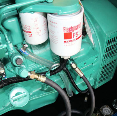 Zestaw generatorów wysokoprężnych Yuchai 1000KVA Typ cichy/otwarty